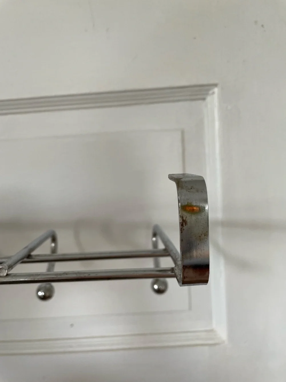 VINTAGE Metal Over-the-Door Metal Hook Rack in Silver